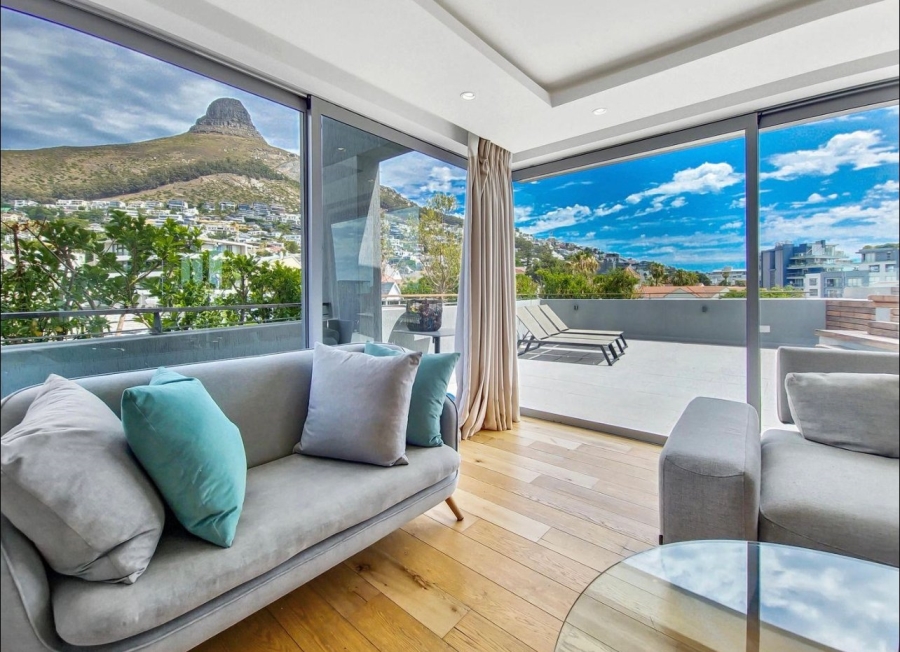 3 Bedroom Property for Sale in Sea Point Western Cape